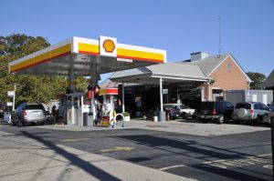 Trust your auto and medium-duty truck repairs and maintenance to Colonial Service Station in Staten, Island